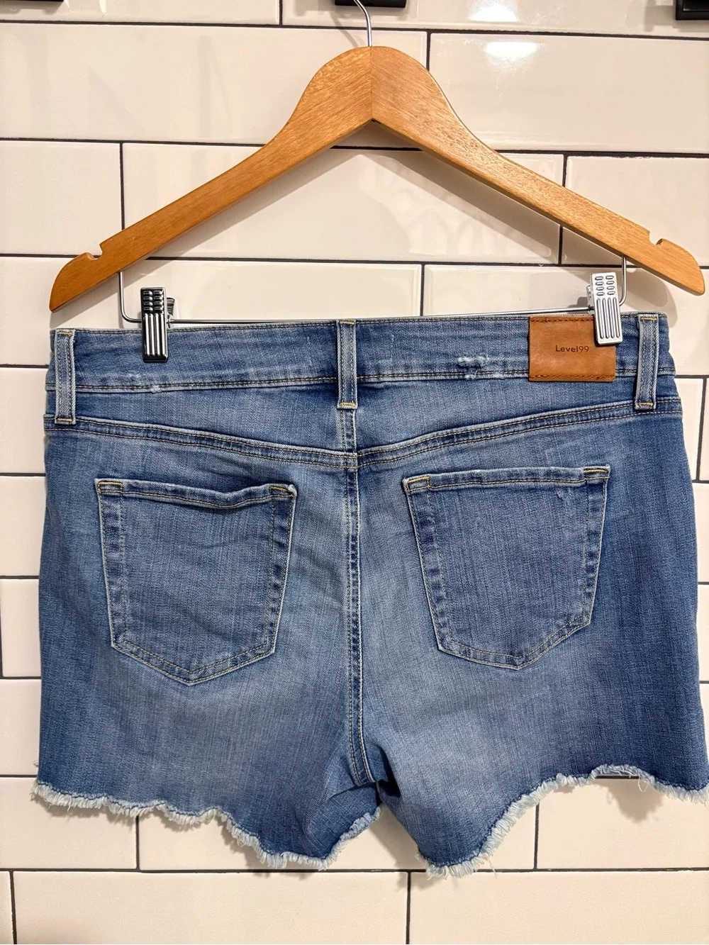 Anthropologie Level 99 Denim Cutoff Shorts 29 - Picture 7 of 8